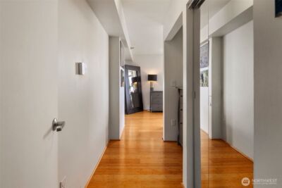 2621 2nd Ave #1601, Seattle, WA 98121 - Photo 17