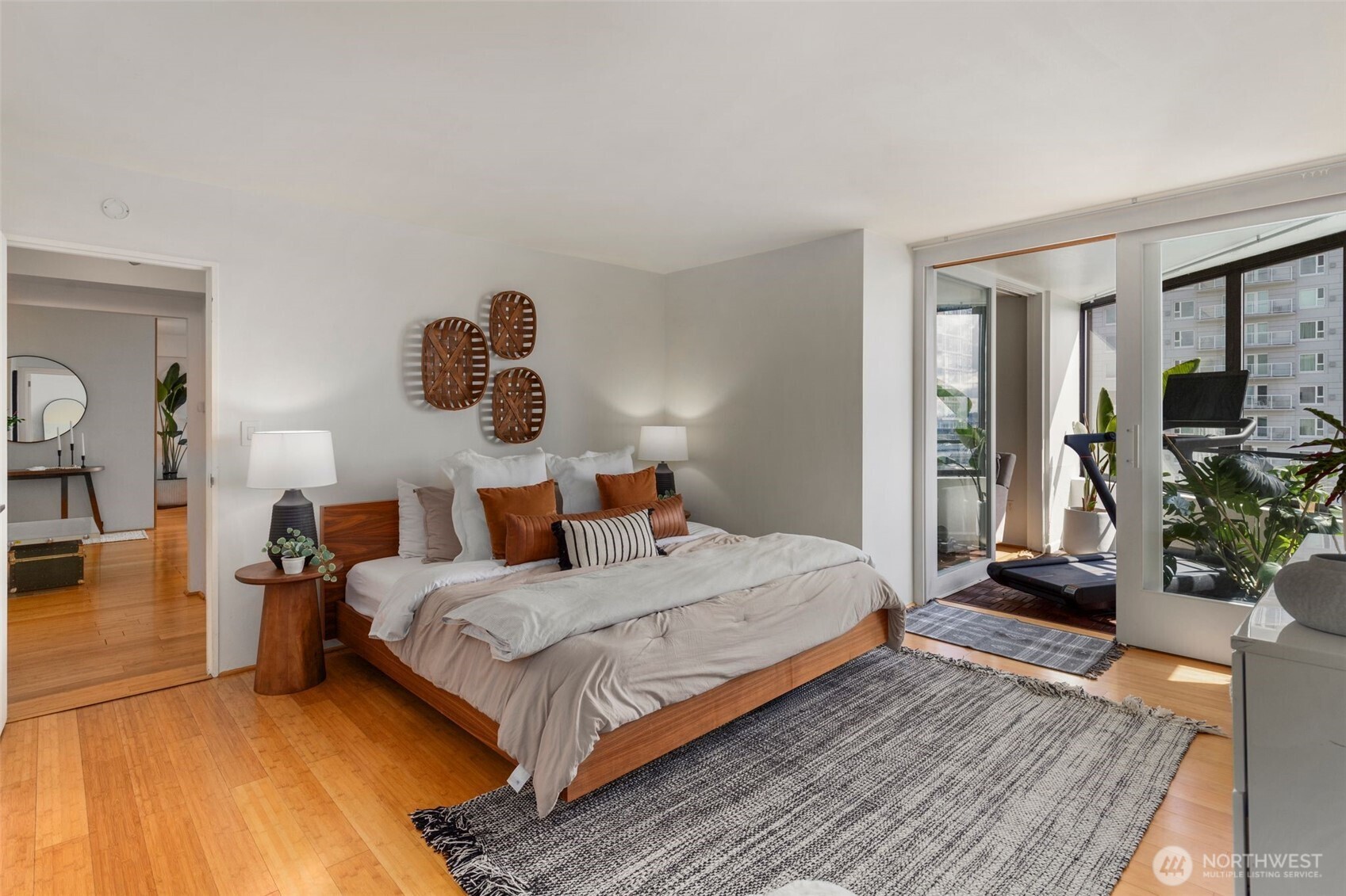 2621 2nd Ave #1601, Seattle, WA 98121