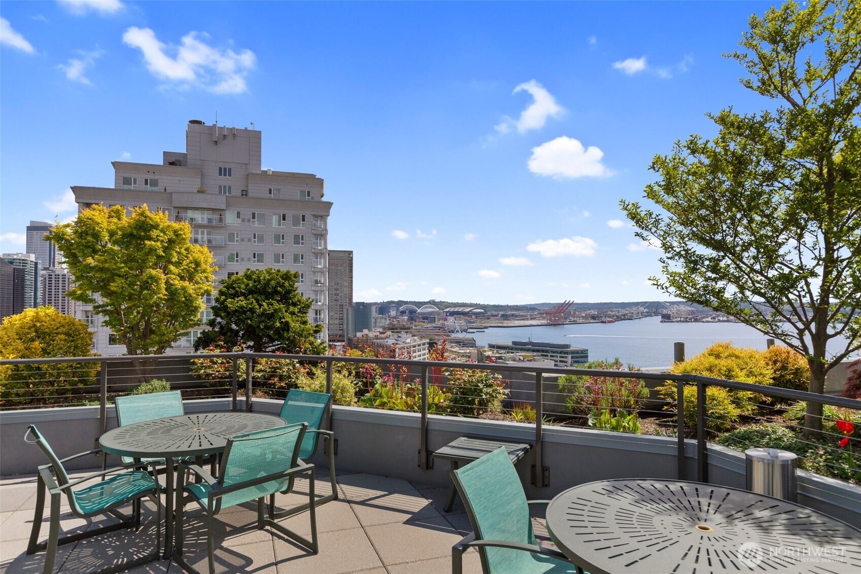 2621 2nd Ave #1601, Seattle, WA 98121