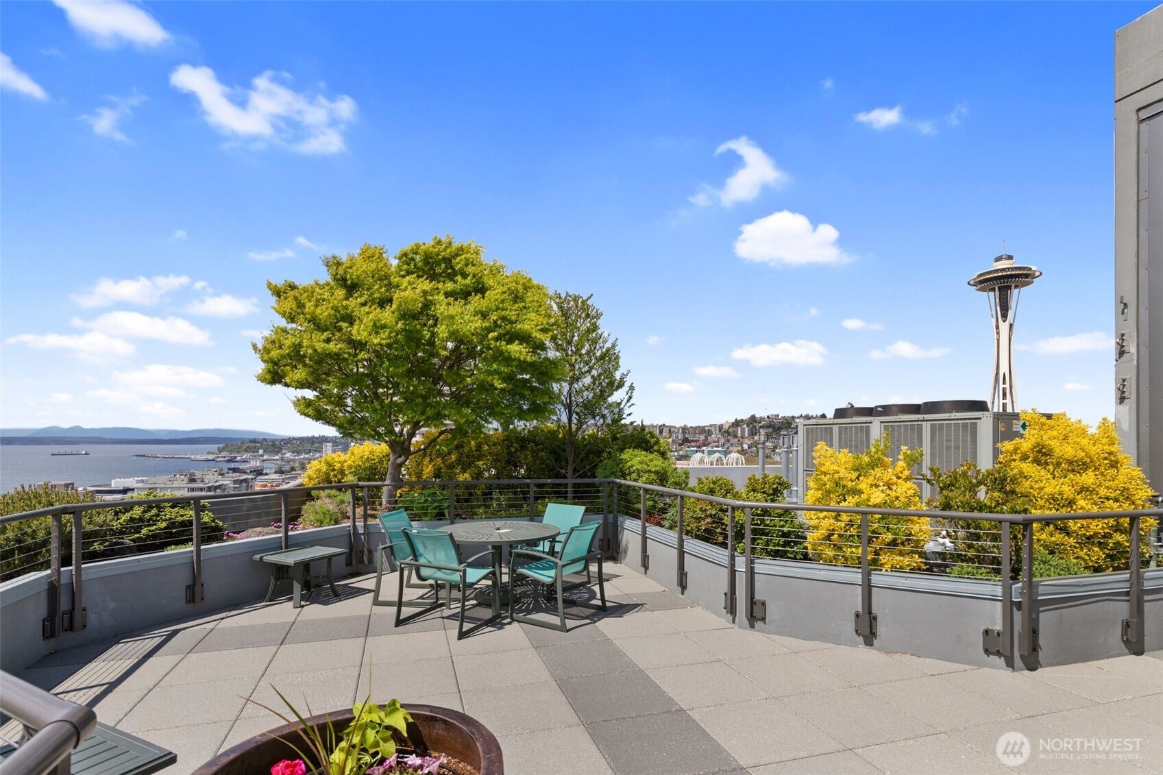 2621 2nd Ave #1601, Seattle, WA 98121