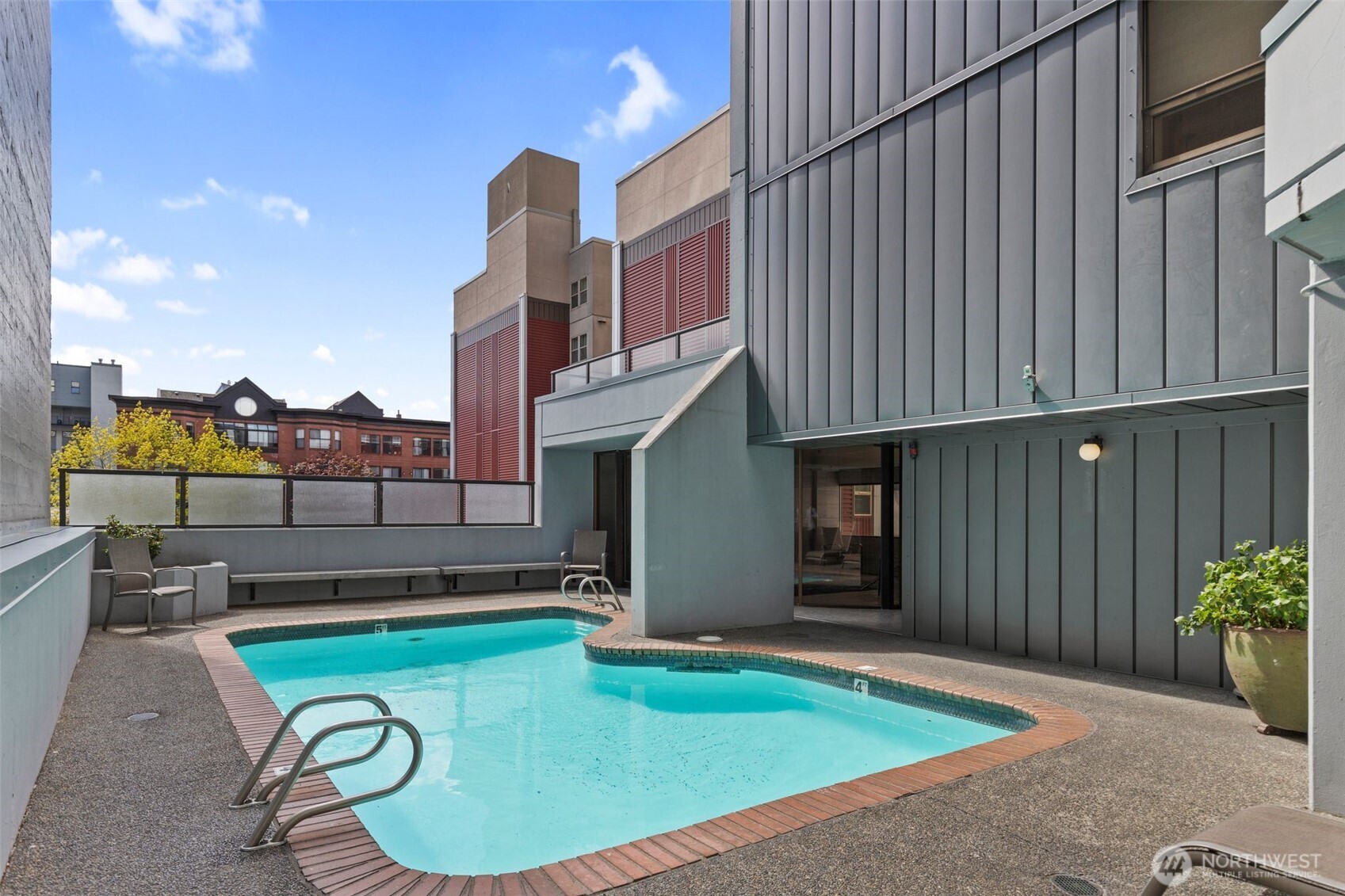 2621 2nd Ave #1601, Seattle, WA 98121