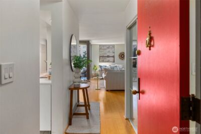 2621 2nd Ave #1601, Seattle, WA 98121 - Photo 4