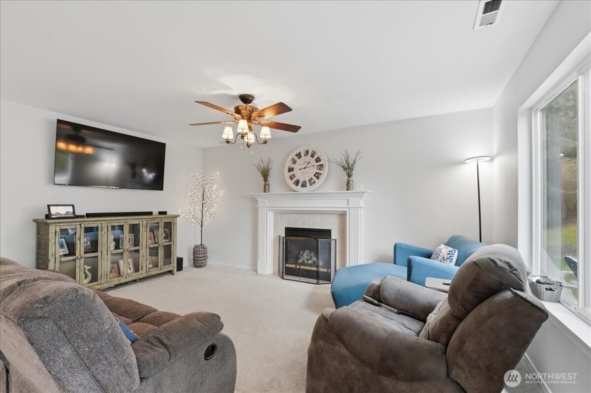 11505 138 Street Ct E, Puyallup, WA 98374