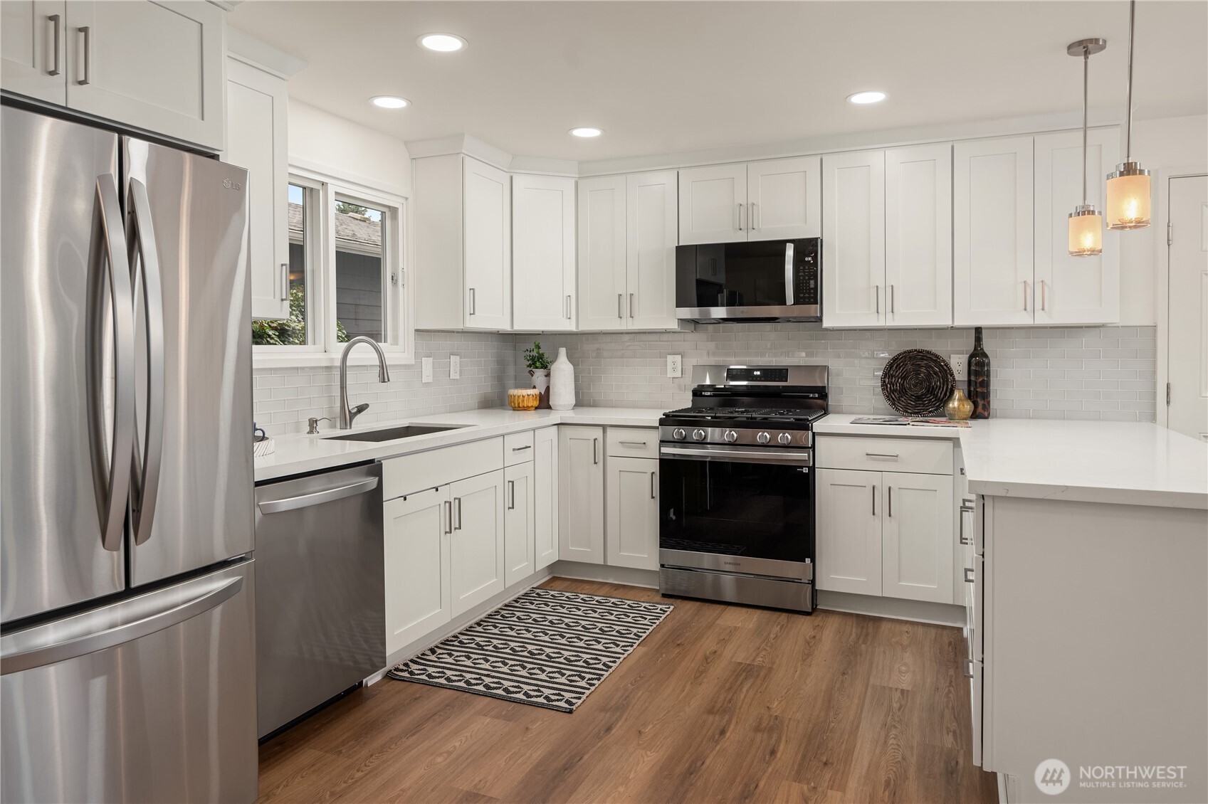 1511 S 250th , Des Moines, WA 98198