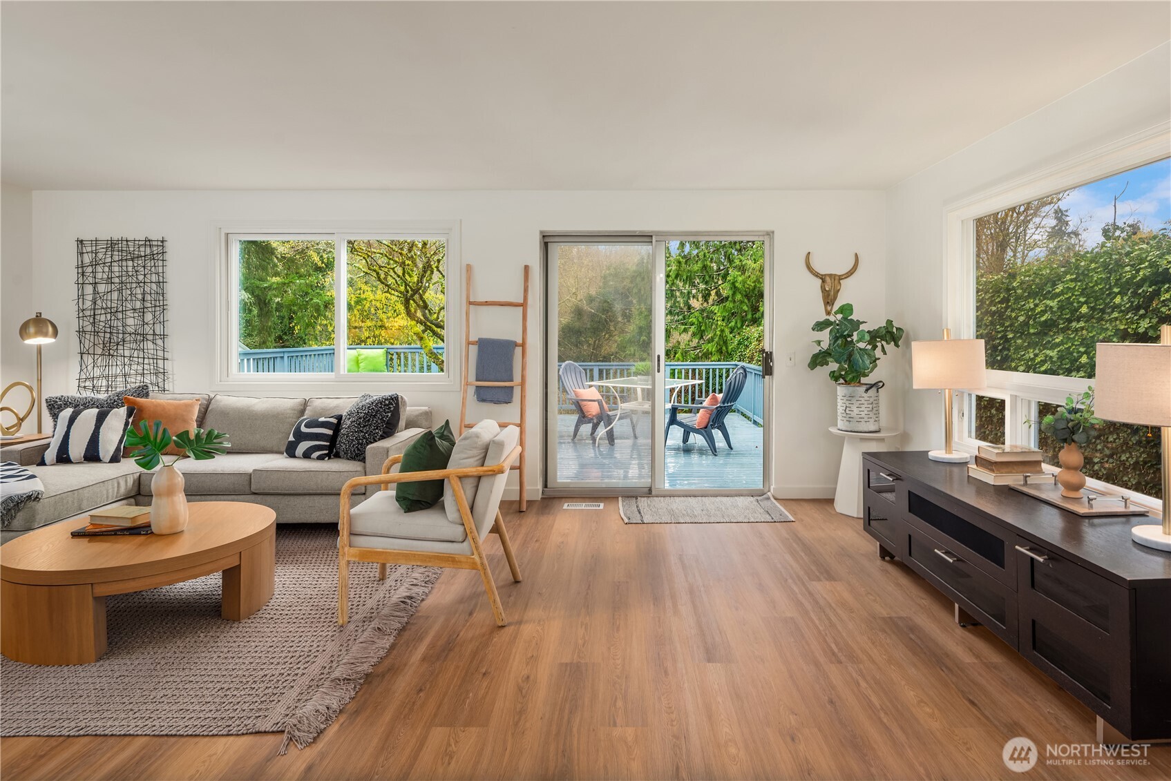 1511 S 250th , Des Moines, WA 98198