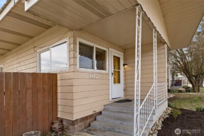 107 W 2nd Street , Cle Elum, WA 98922 - Photo 3