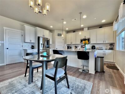 9410 76th Avenue NE, Marysville, WA 98270 - Photo 4