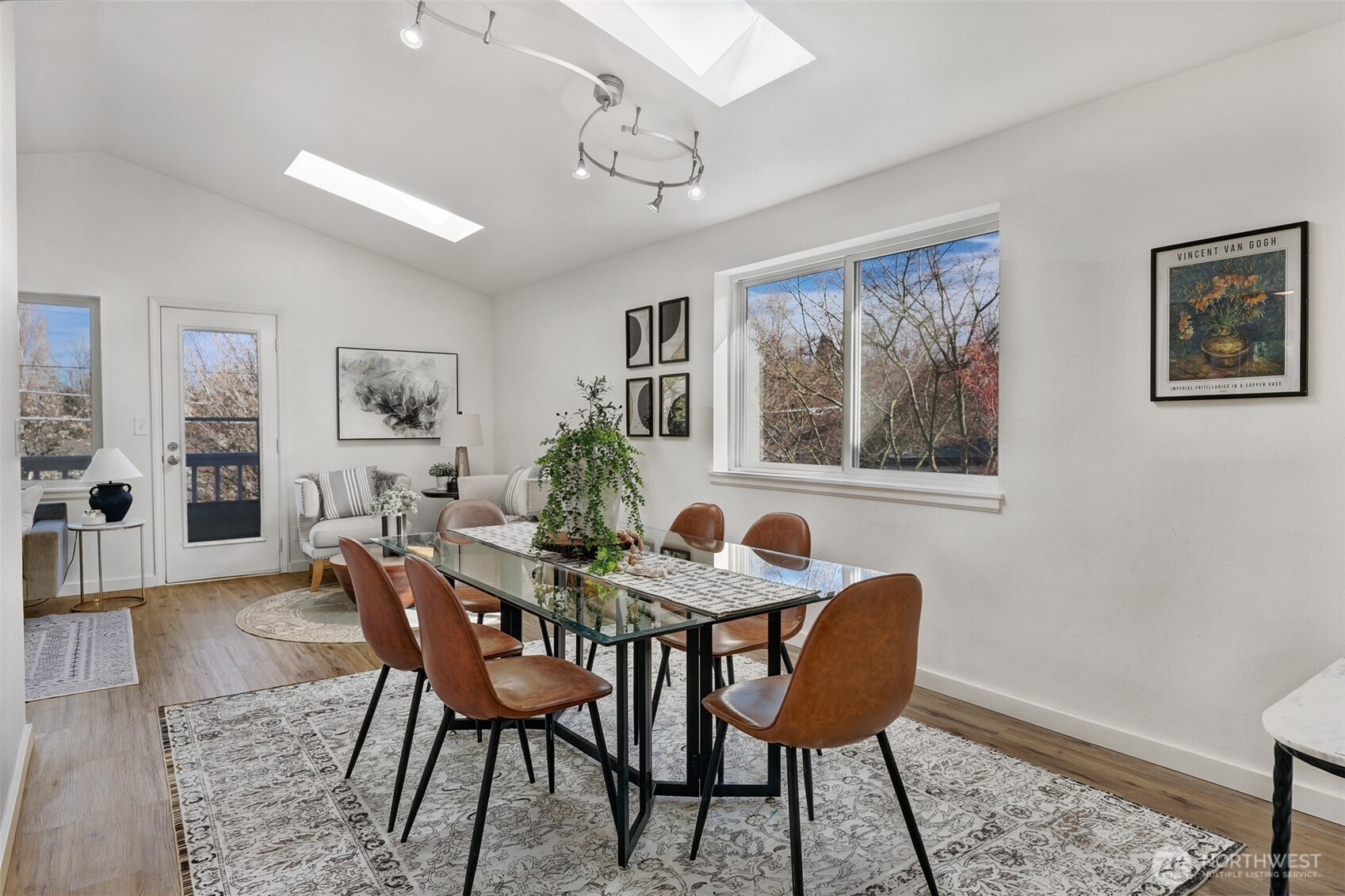 7737 12th Avenue SW, Seattle, WA 98106