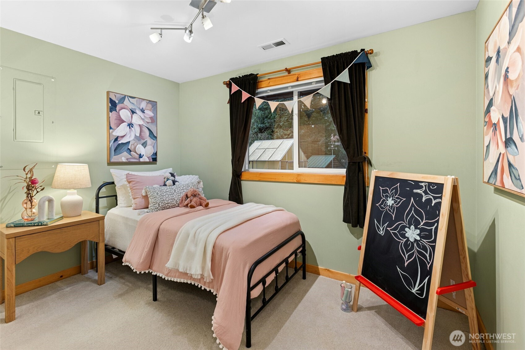 17611 197th Avenue NE, Woodinville, WA 98077