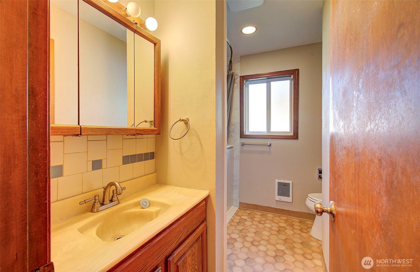 100 Inglewood Drive , Longview, WA 98632