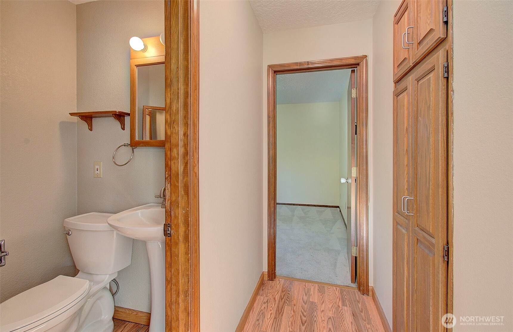 100 Inglewood Drive , Longview, WA 98632