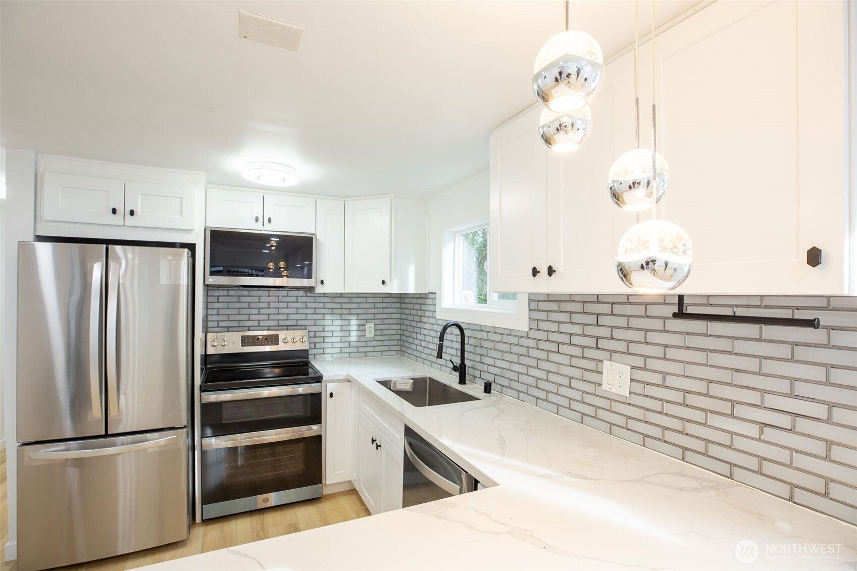 100 228th St SE #19-B, Bothell, WA 98021