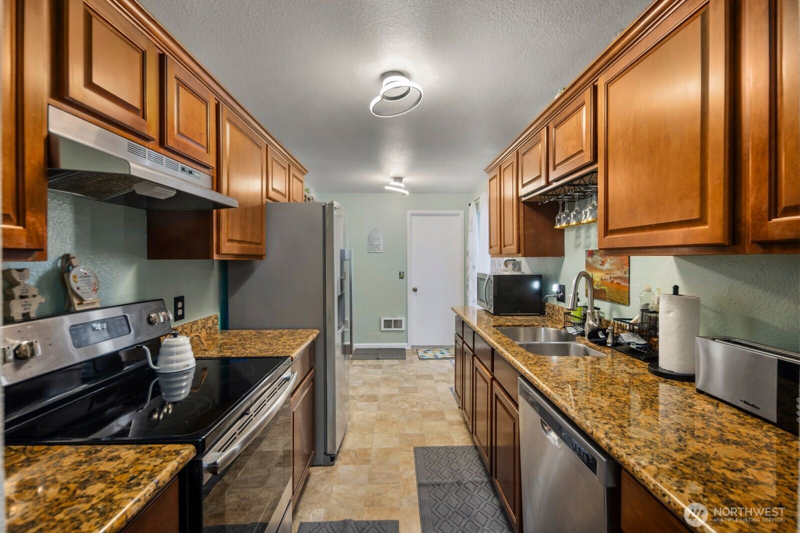 31845 18th Avenue SW #34D, Federal Way, WA 98023