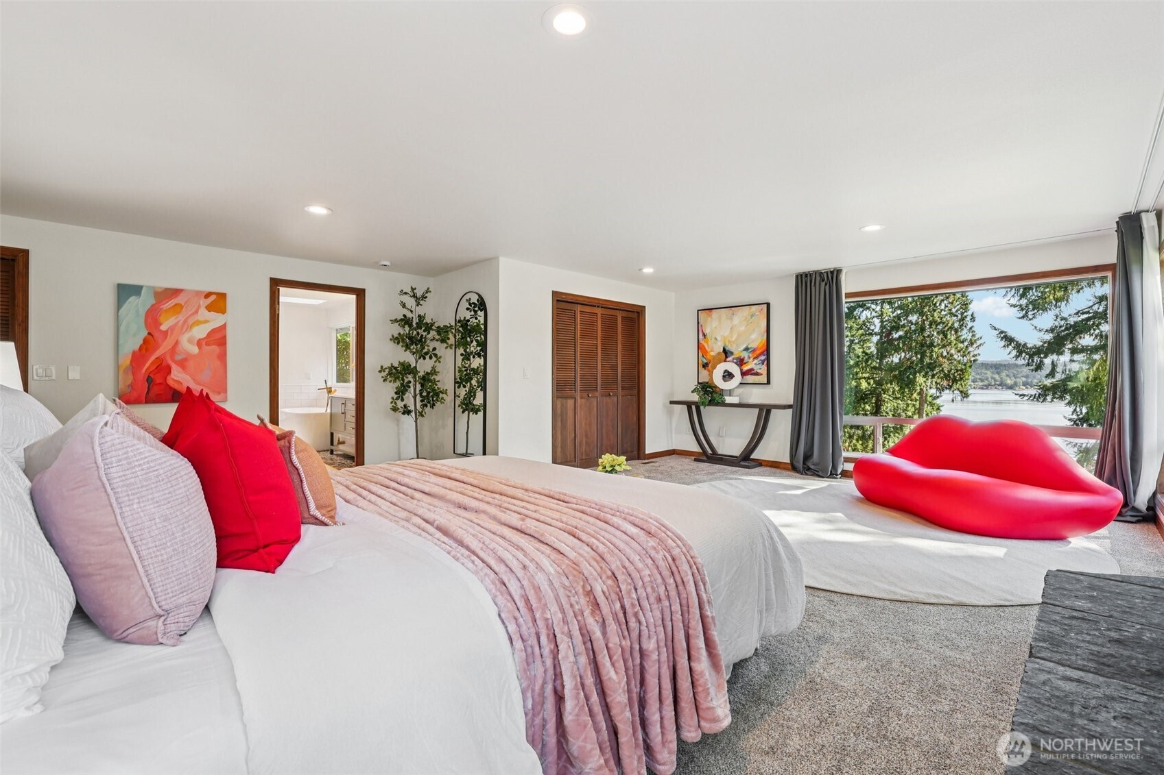 411 W Lake Sammamish Parkway NE, Bellevue, WA 98008