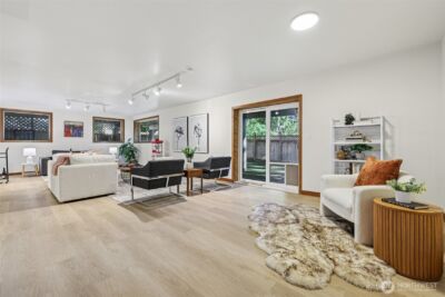 411 W Lake Sammamish Parkway NE, Bellevue, WA 98008 - Photo 27