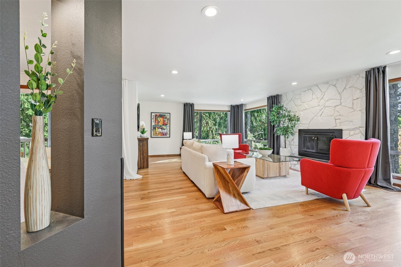 411 W Lake Sammamish Parkway NE, Bellevue, WA 98008