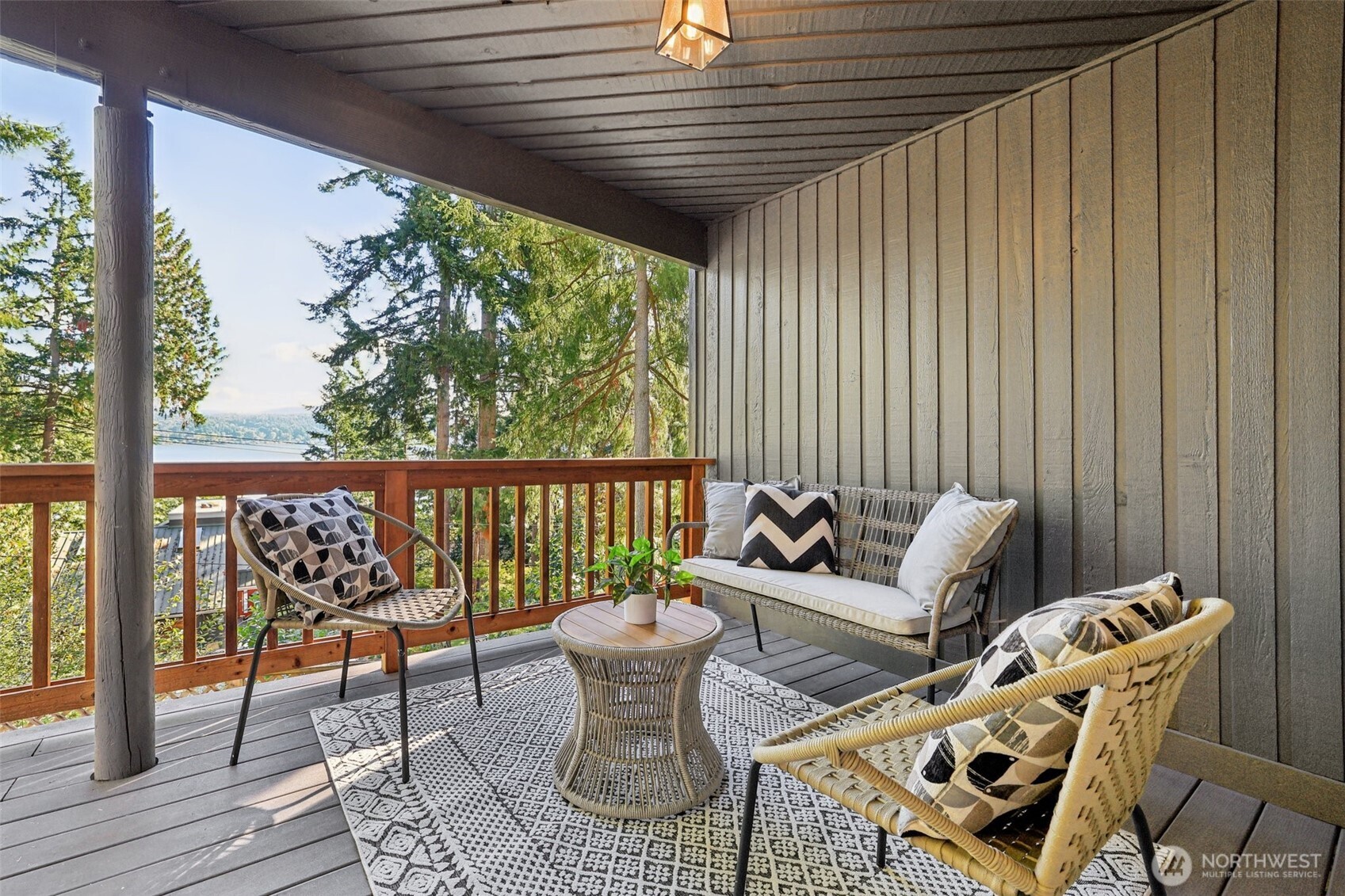 411 W Lake Sammamish Parkway NE, Bellevue, WA 98008