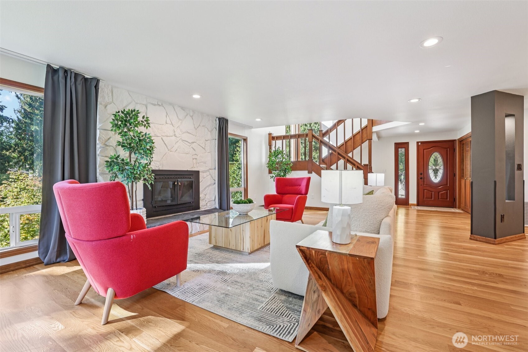 411 W Lake Sammamish Parkway NE, Bellevue, WA 98008