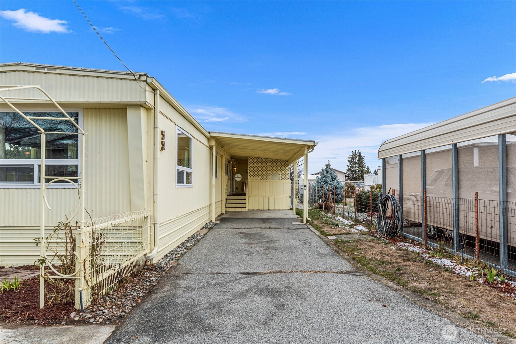 455 9th Street NE #52, East Wenatchee, WA 98802