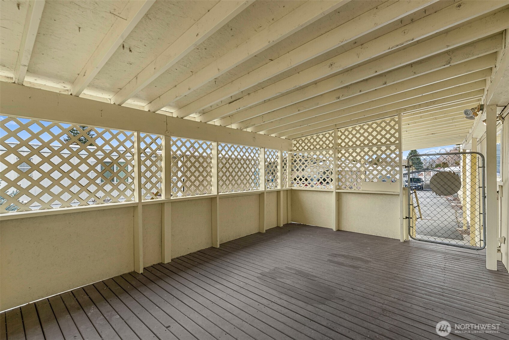 455 9th Street NE #52, East Wenatchee, WA 98802