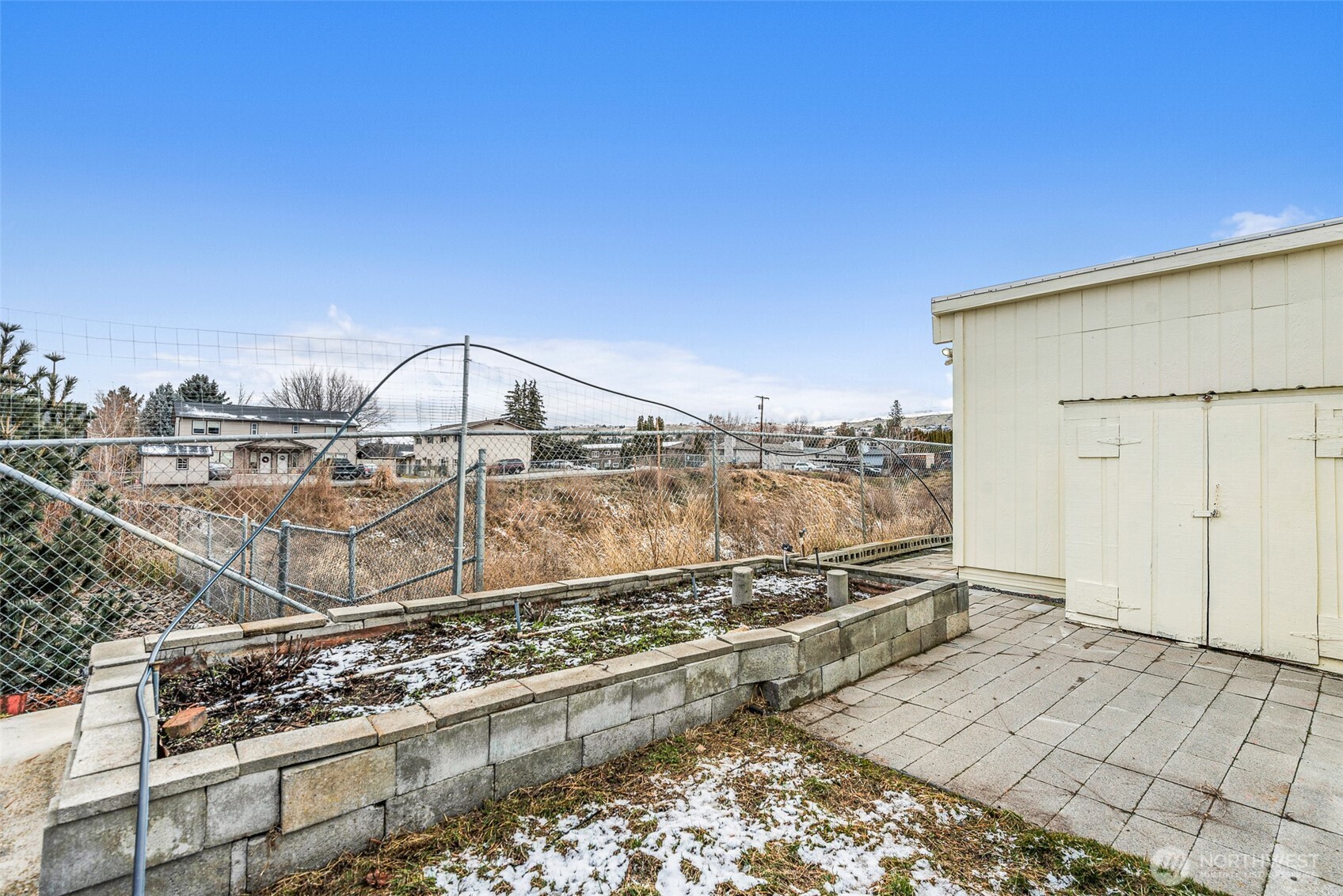 455 9th Street NE #52, East Wenatchee, WA 98802