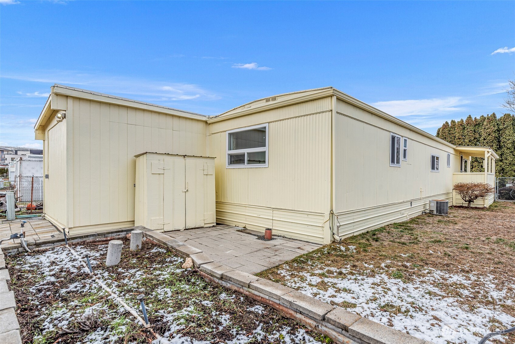 455 9th Street NE #52, East Wenatchee, WA 98802