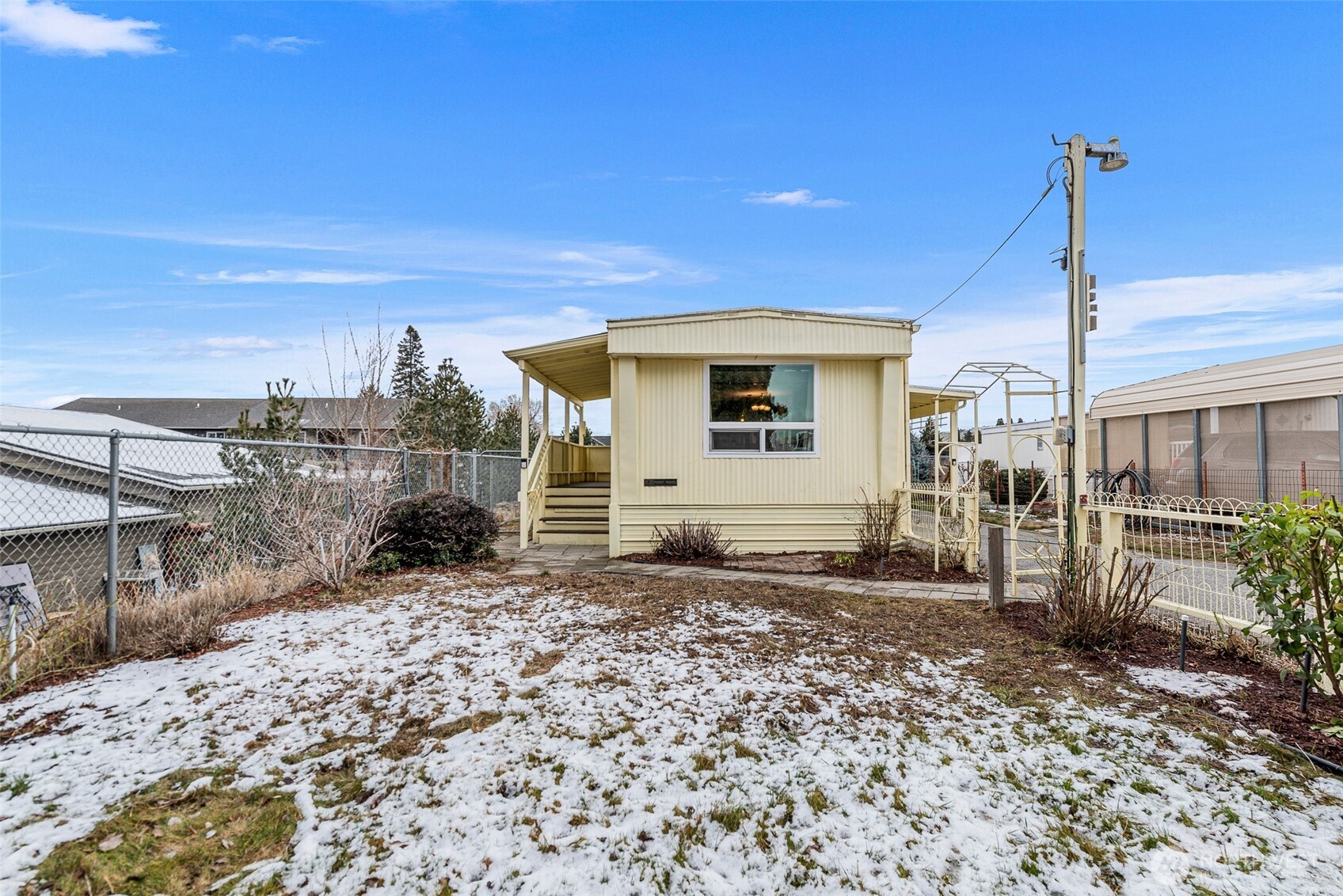 455 9th Street NE #52, East Wenatchee, WA 98802