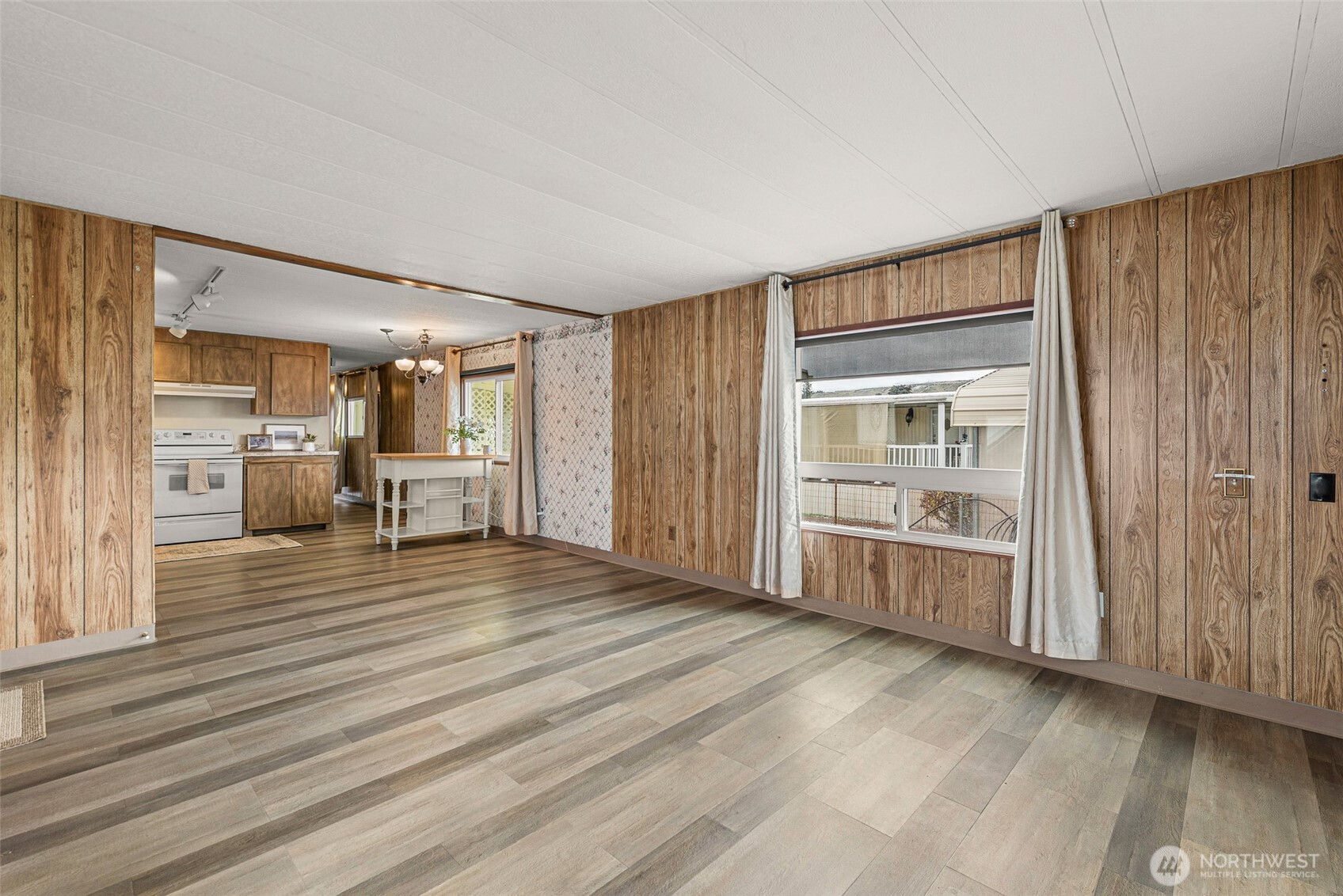 455 9th Street NE #52, East Wenatchee, WA 98802