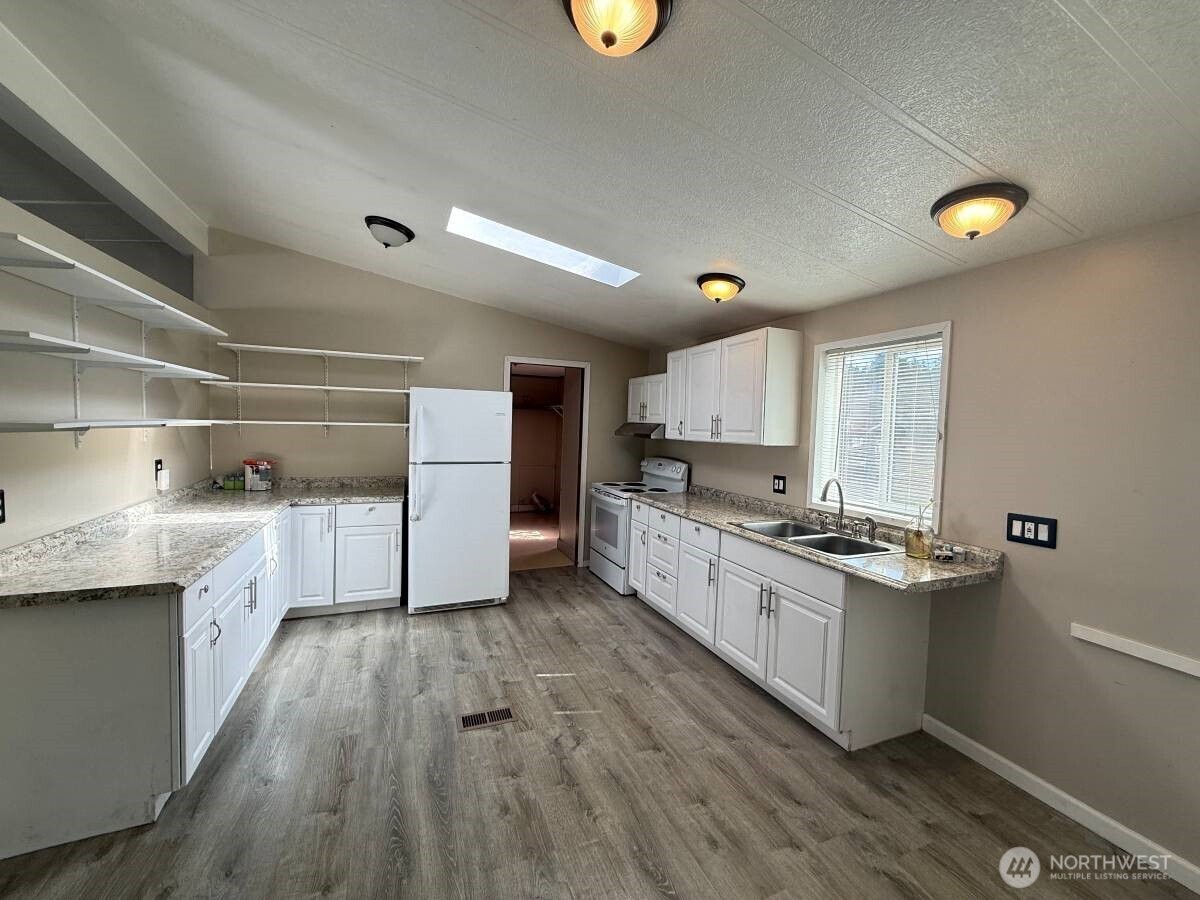 10203 217th Avenue Ct E, Bonney Lake, WA 98391