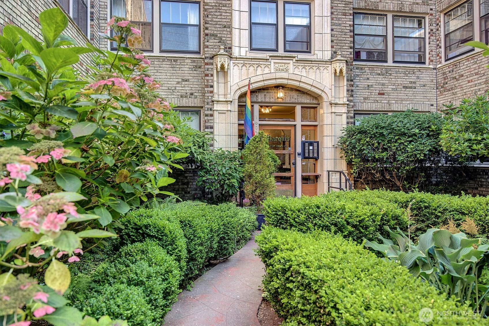 1605 E Olive Street #303, Seattle, WA 98122