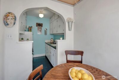 1605 E Olive Street #303, Seattle, WA 98122 - Photo 14