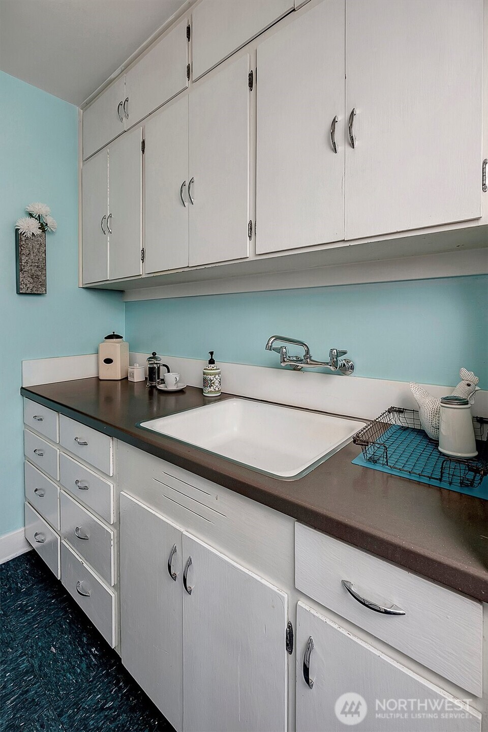 1605 E Olive Street #303, Seattle, WA 98122