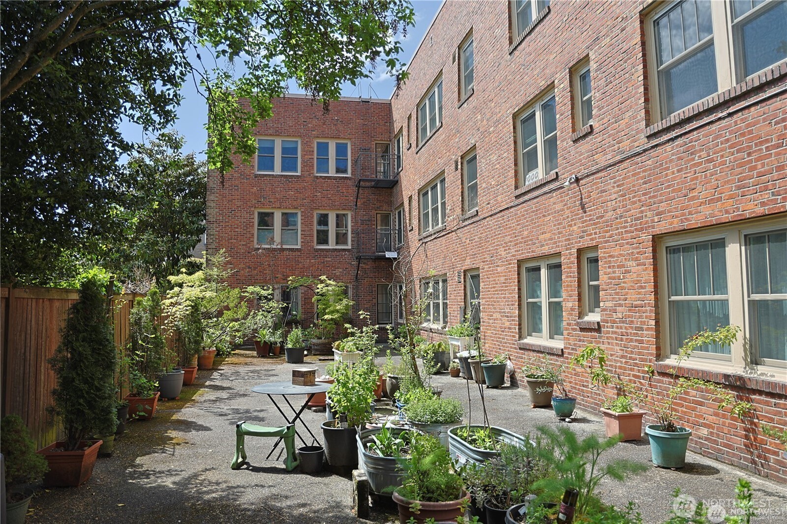 1605 E Olive Street #303, Seattle, WA 98122