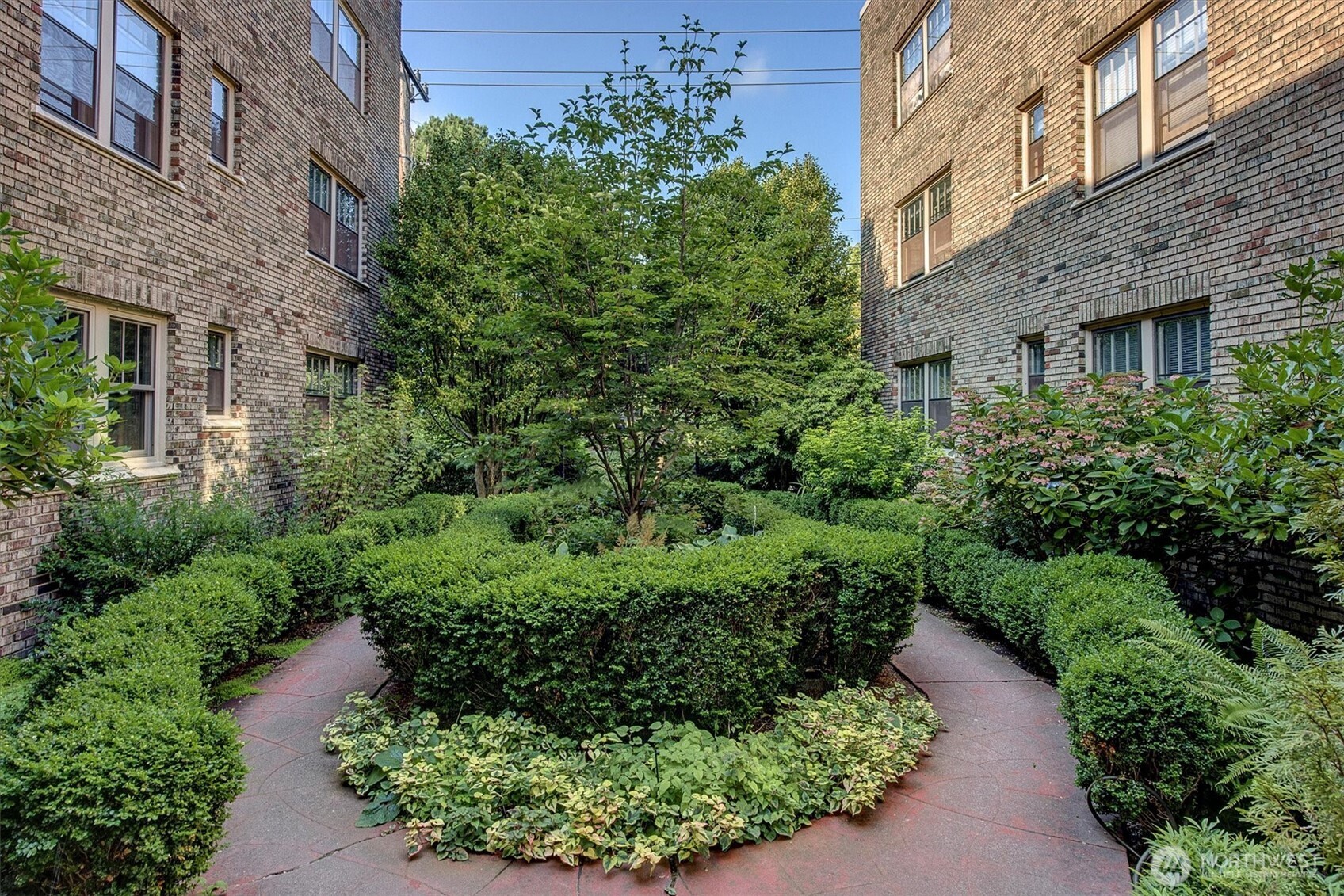 1605 E Olive Street #303, Seattle, WA 98122