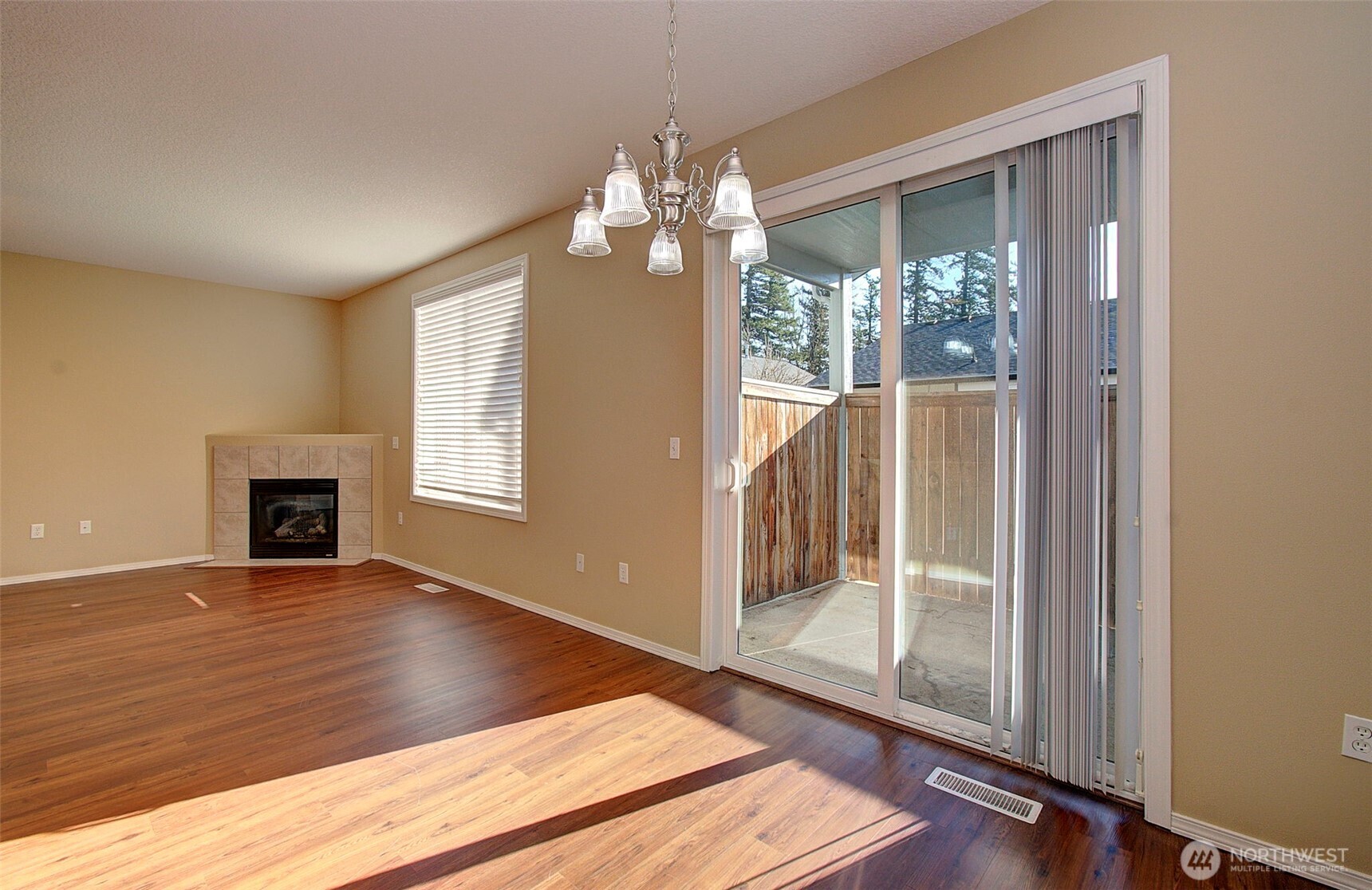 5732 L Street , Washougal, WA 98671