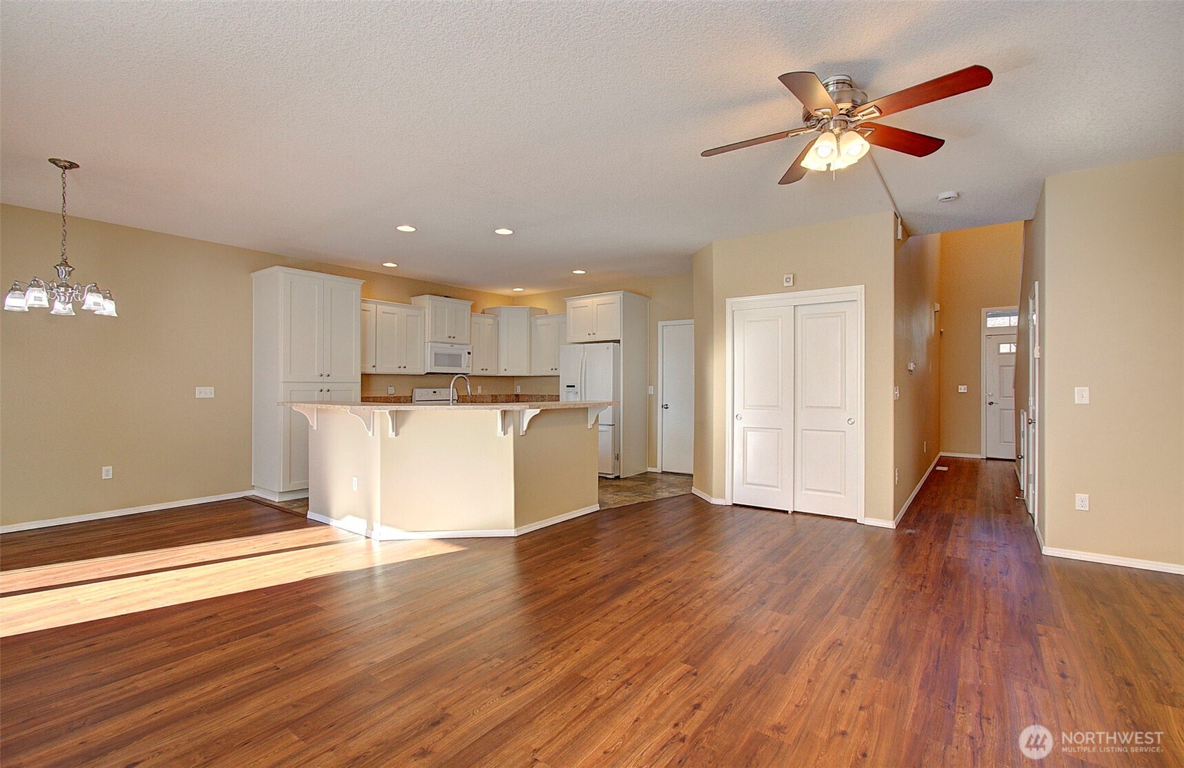 5732 L Street , Washougal, WA 98671