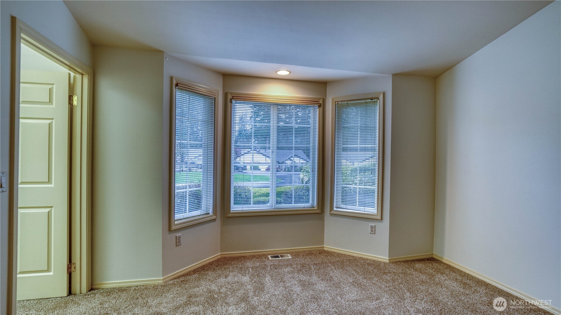 6215 59th Avenue Ct W, University Place, WA 98467