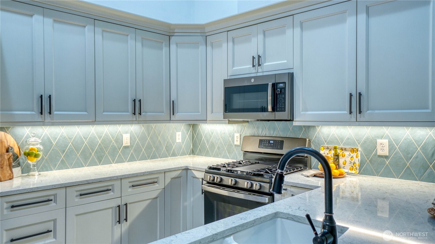 6215 59th Avenue Ct W, University Place, WA 98467