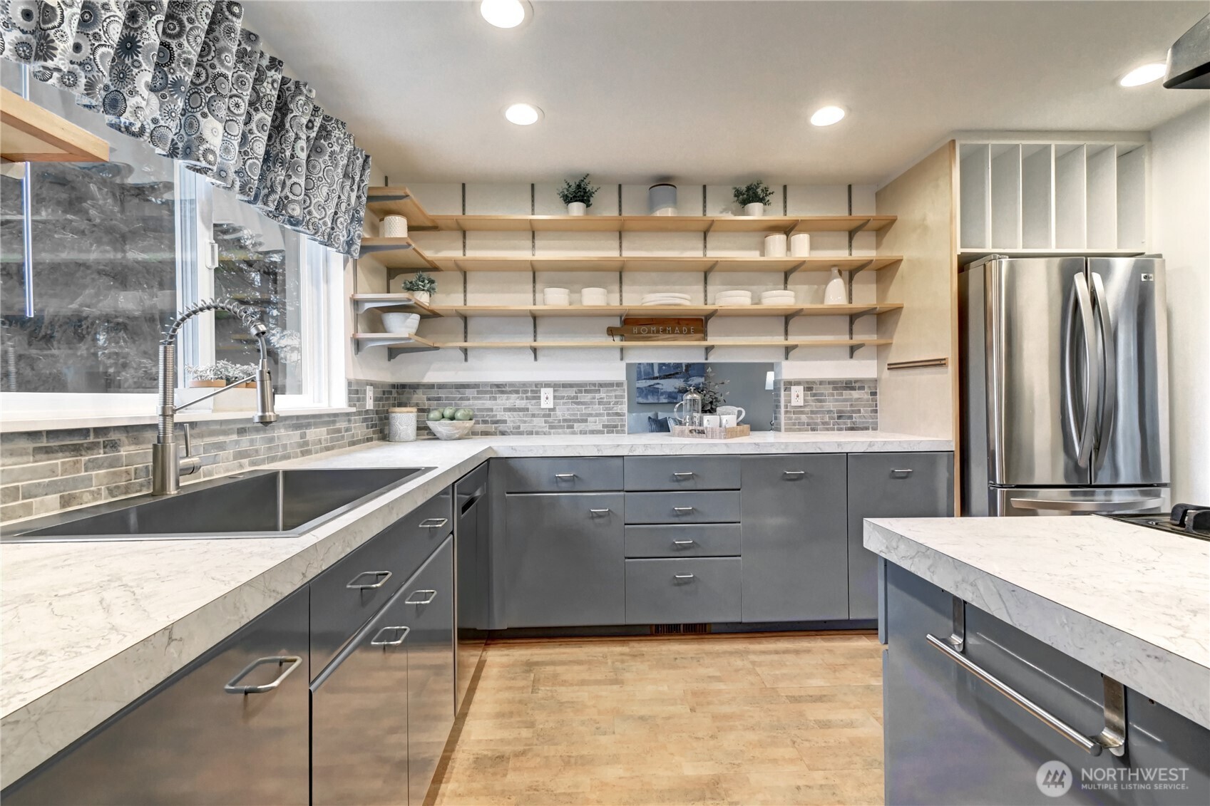 9425 NE 181st Lane , Bothell, WA 98011