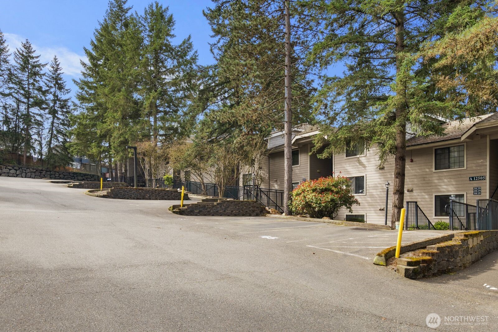 12505 NE 116th Street #A-12, Kirkland, WA 98034