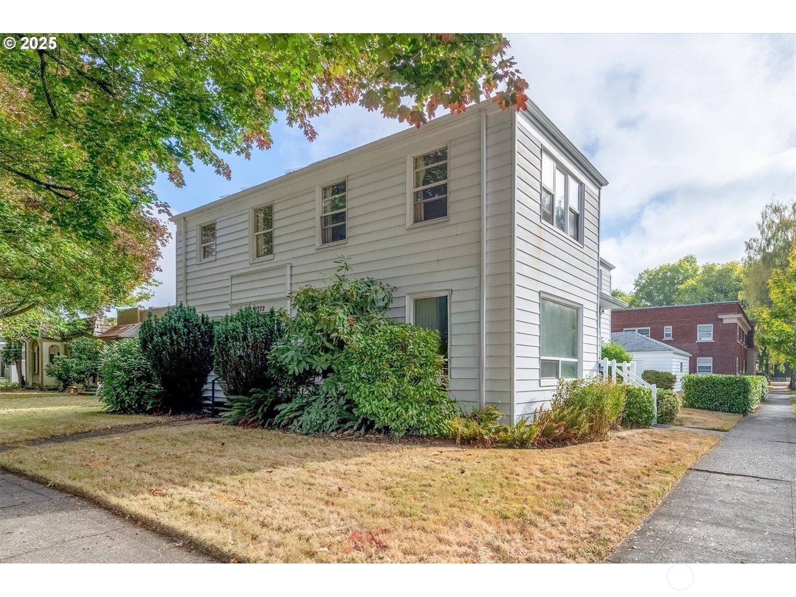 1202 21st Avenue , Longview, WA 98632