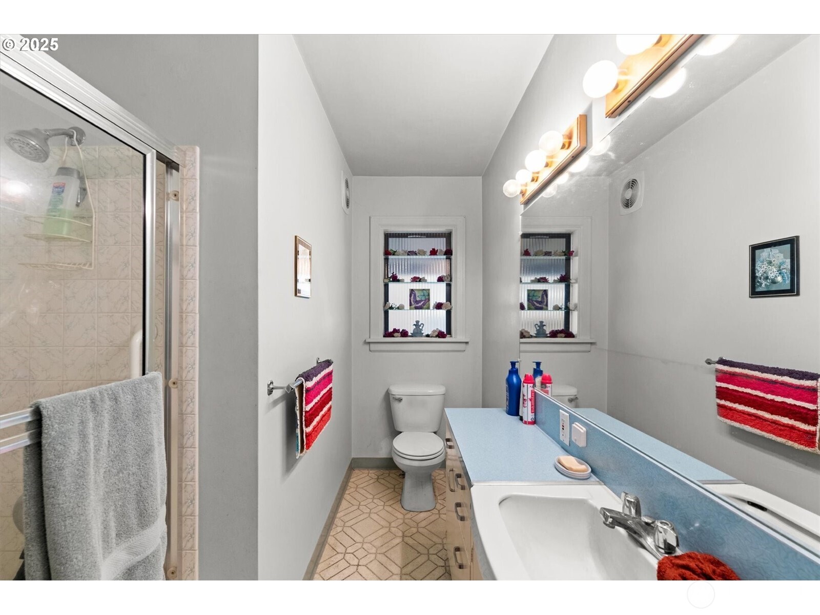 1202 21st Avenue , Longview, WA 98632