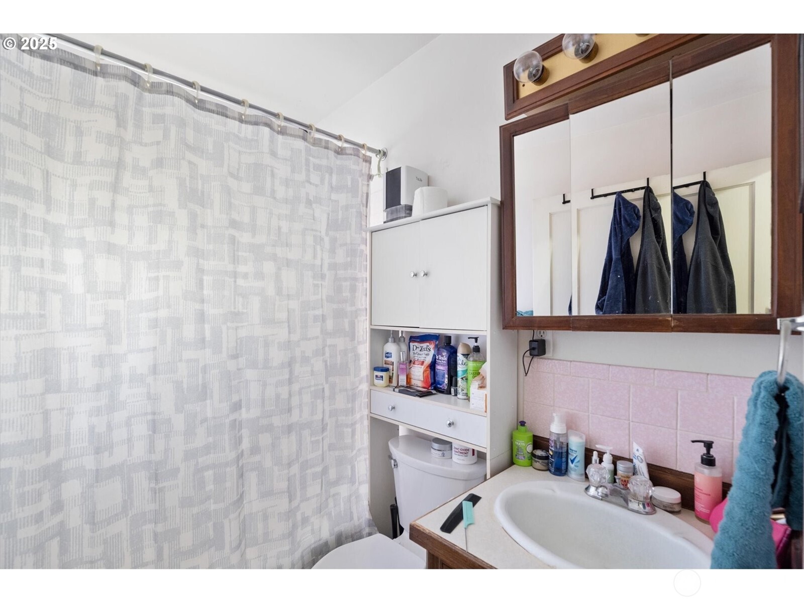 1202 21st Avenue , Longview, WA 98632