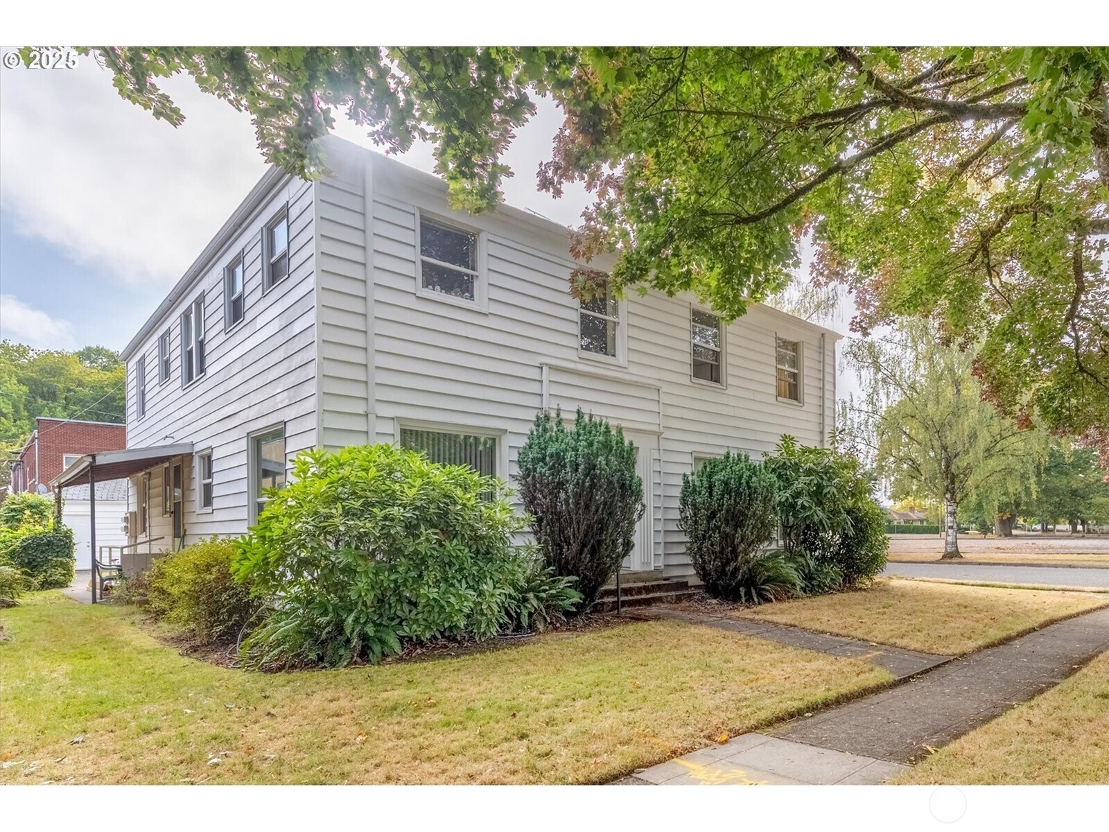 1202 21st Avenue , Longview, WA 98632