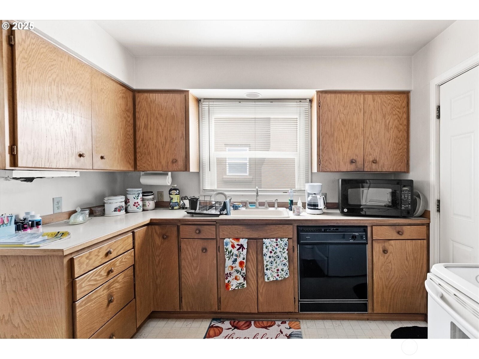 1202 21st Avenue , Longview, WA 98632