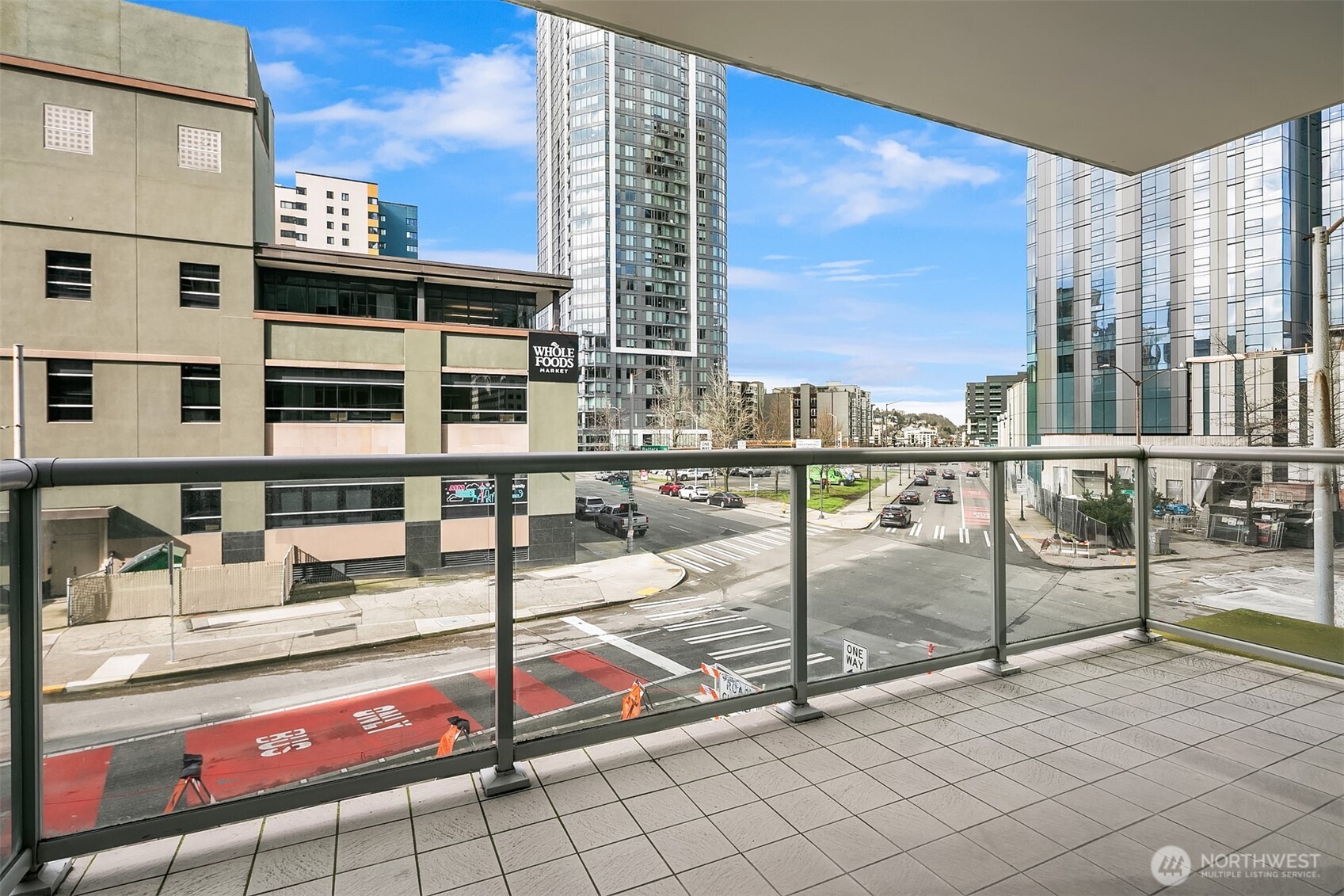 583 Battery Street #206N, Seattle, WA 98121