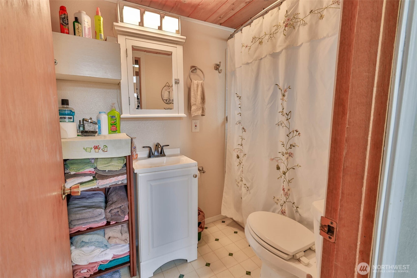 1660 1st Avenue , Grayland, WA 98547