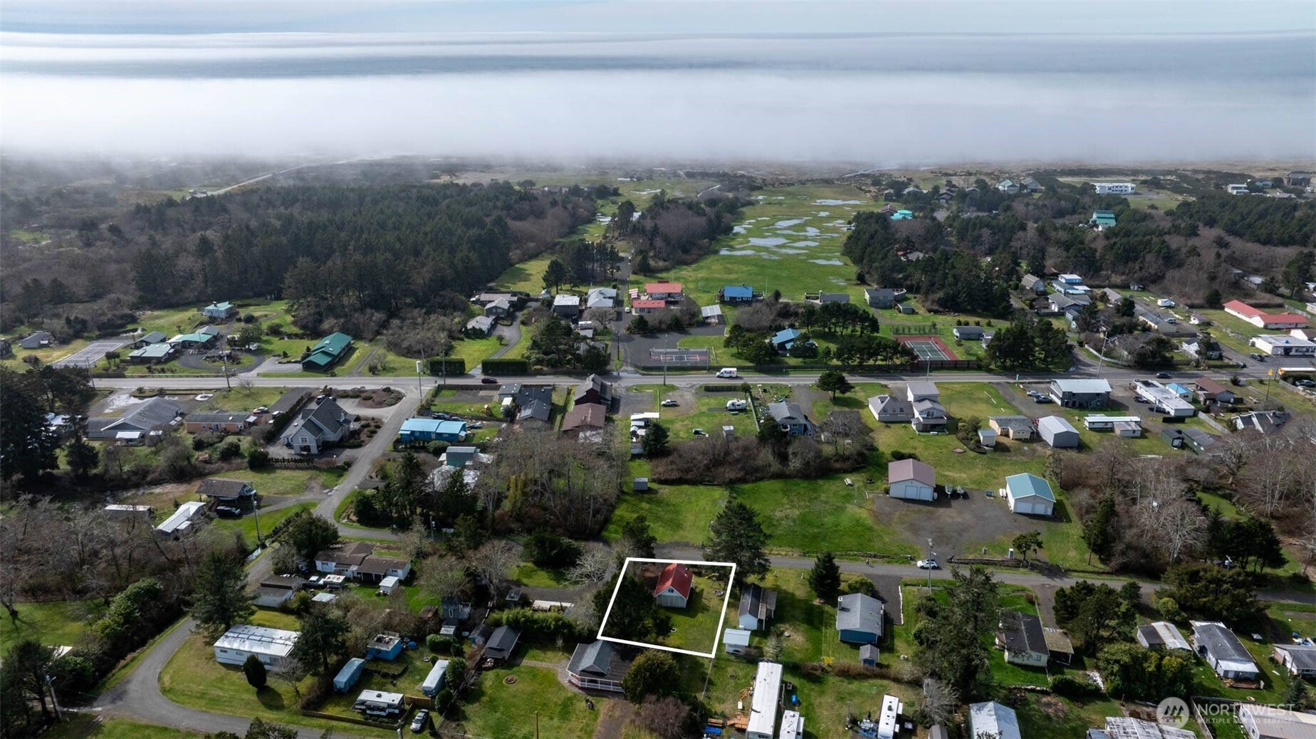 1660 1st Avenue , Grayland, WA 98547