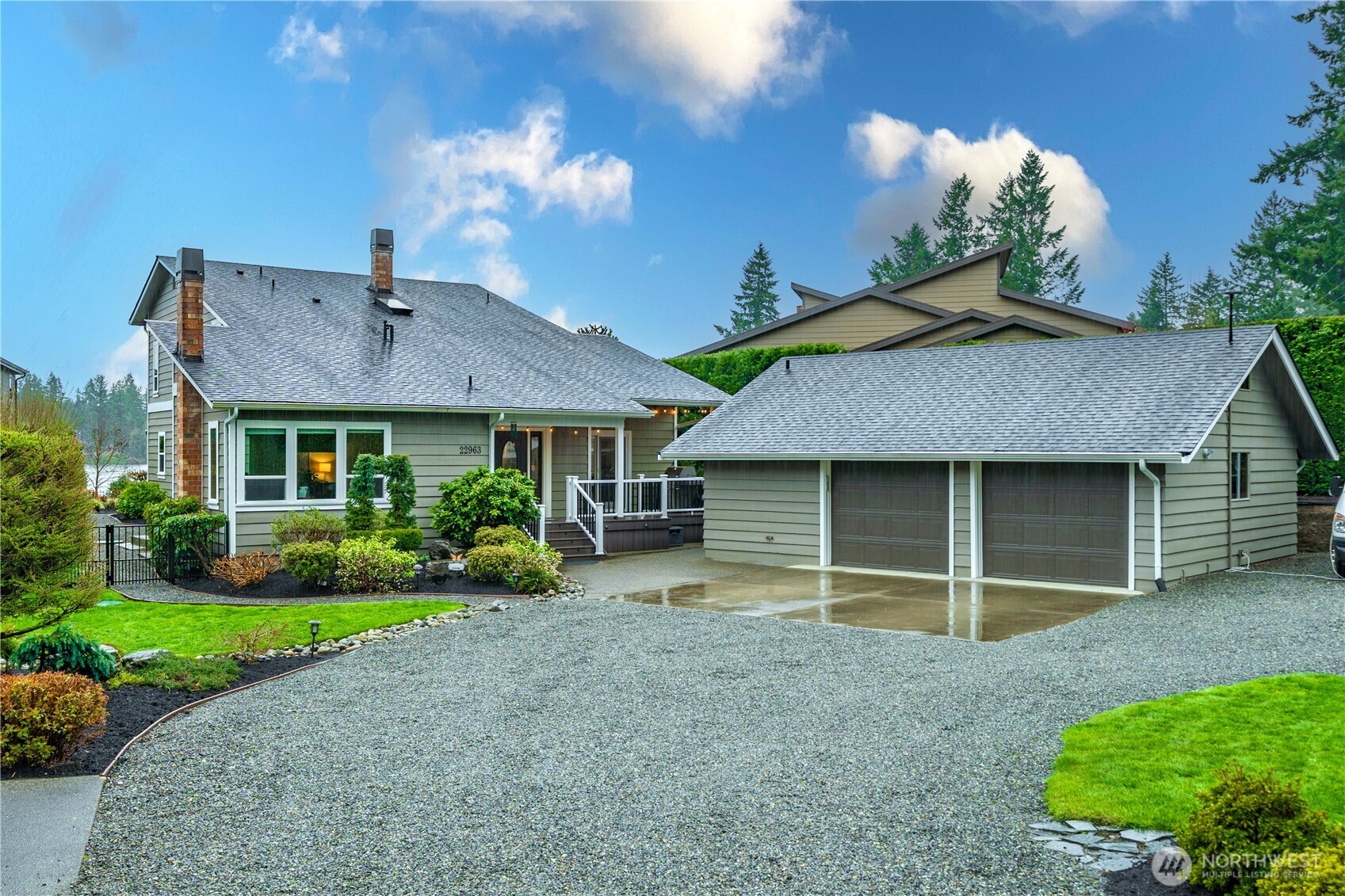 22963 SE 292nd Place , Black Diamond, WA 98010