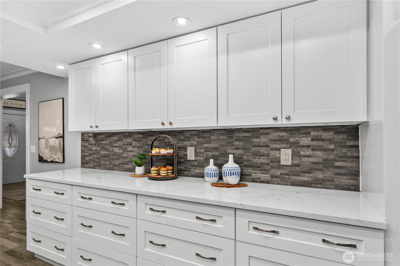 22963 SE 292nd Place , Black Diamond, WA 98010